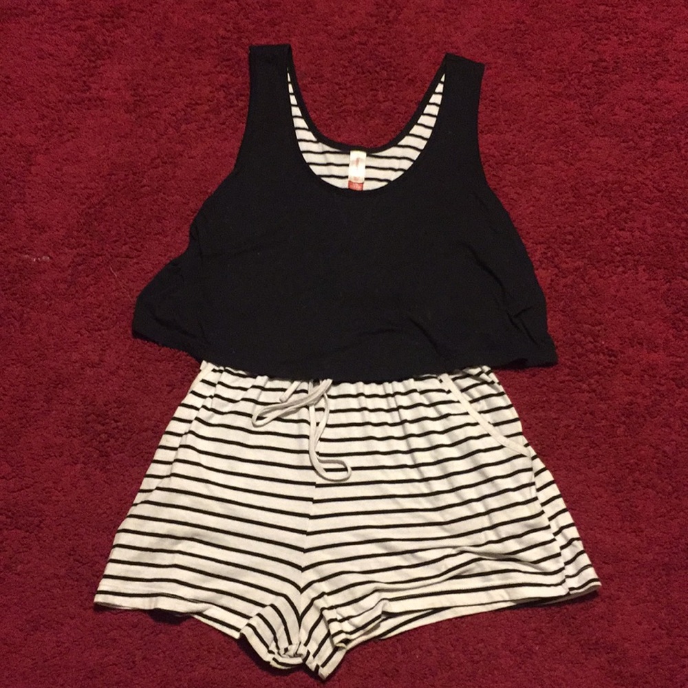 Black and white stripe good quality